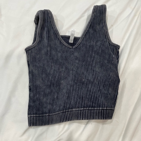 Zenana Outfitters Tops - Zenana Outfitters Charcoal Pinstripe Tank Top